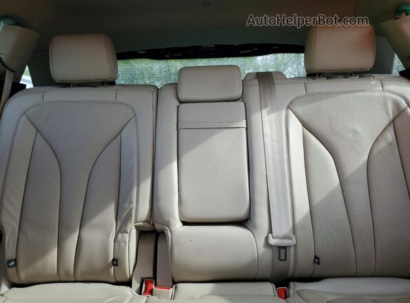 2LMPJ8KP9LBL07531 2020 LINCOLN NAUTILUS Красный Вид задних сидений