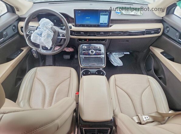 2LMPJ8KP9PBL21029 2023 LINCOLN NAUTILUS Beige Vista del salpicadero