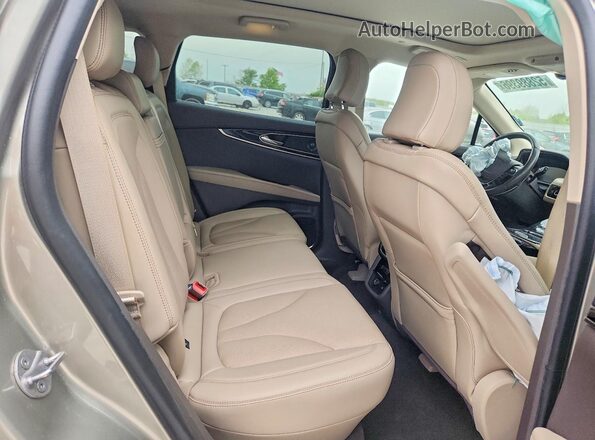 2LMPJ8KP9PBL21029 2023 LINCOLN NAUTILUS Beige Vista interior trasera