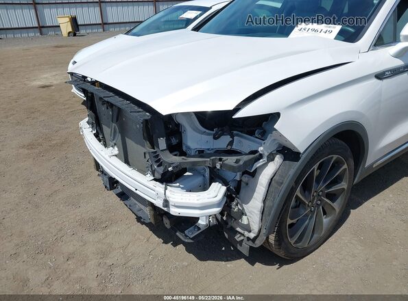 2LMPJ8L93KBL12531 2019 LINCOLN NAUTILUS Белый 