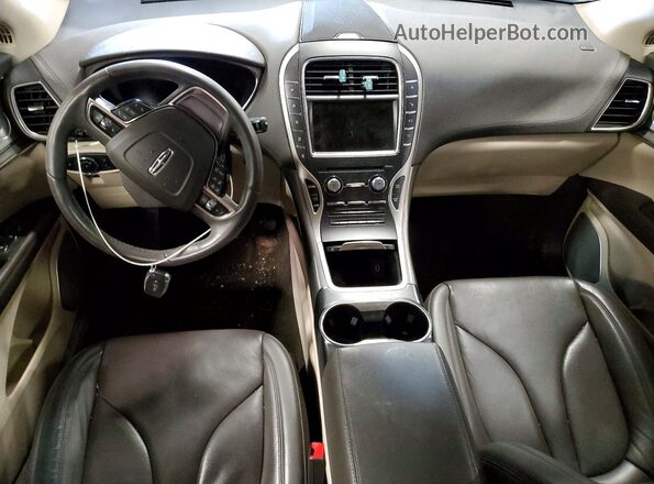 2LMPJ8L96KBL57401 2019 LINCOLN NAUTILUS Charcoal Widok deski rozdzielczej