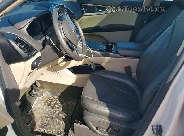 2LMPJ8L97KBL45807 2019 LINCOLN NAUTILUS White Vista interior delantera