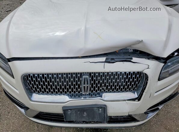 2LMPJ8LPXKBL66388 2019 LINCOLN NAUTILUS White Widok komory silnika