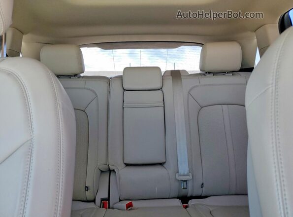 2LMPJ8LR7JBL37267 2018 LINCOLN MKX White Հետևի նստատեղերի տեսք