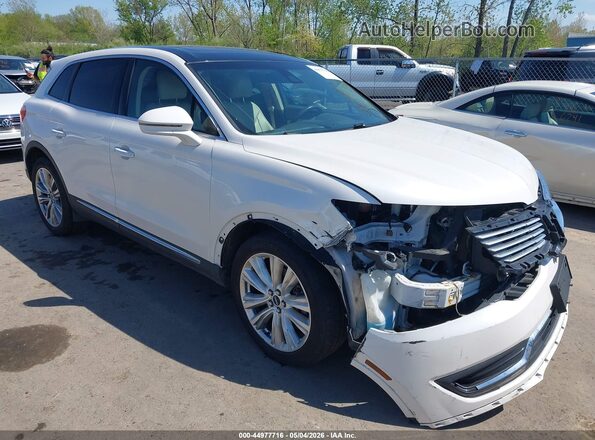 2LMTJ8LP1GBL73767 2016 LINCOLN MKX Белый Передняя правая четверть