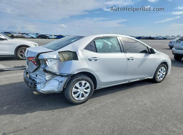 2T1BURHE0HC774980 2017 TOYOTA COROLLA Серебряный Задняя правая четверть