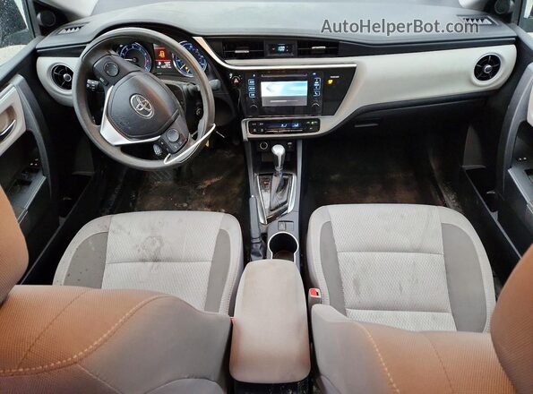 2T1BURHE0HC934663 2017 TOYOTA COROLLA Серый Вид панели приборов