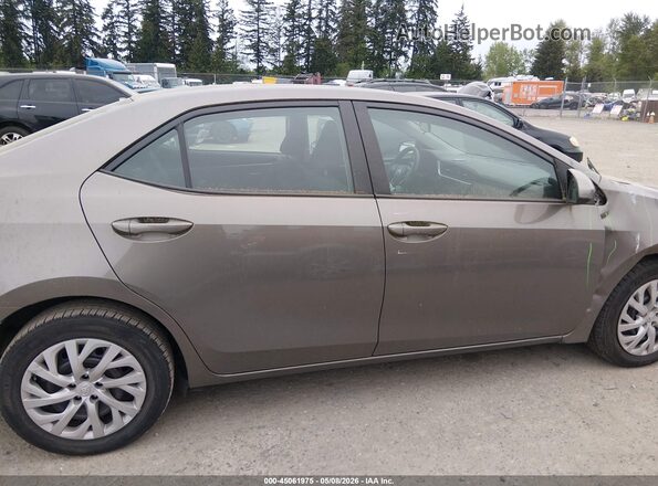 2T1BURHE0JC004560 2018 TOYOTA LL Серый Вид задней части салона