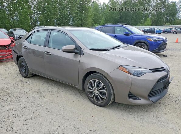 2T1BURHE0JC025733 2018 TOYOTA COROLLA Серый Передняя правая четверть