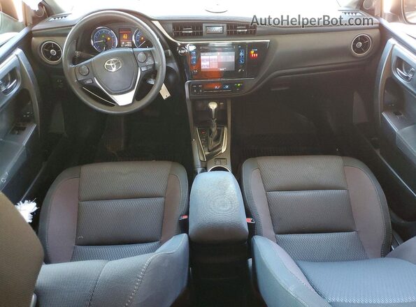 2T1BURHE0JC044055 2018 TOYOTA COROLLA Gray წინა პანელის ხედი