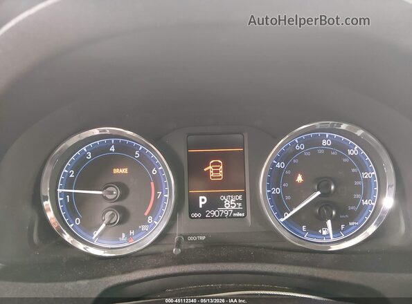 2T1BURHE0JC966034 2018 TOYOTA COROLLA White Vista de los asientos traseros