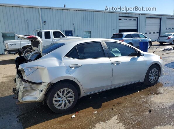 2T1BURHE0KC138275 2019 TOYOTA COROLLA Серебряный Задняя правая четверть