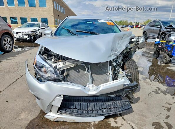 2T1BURHE1GC640980 2016 TOYOTA COROLLA Серебряный Вид спереди