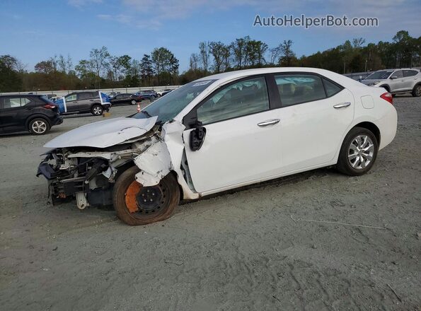 2T1BURHE1HC747142 2017 TOYOTA LL Белый Передняя левая четверть