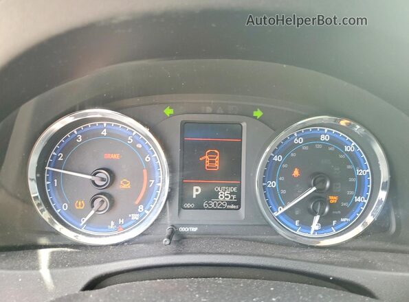 2T1BURHE1JC063424 2018 TOYOTA COROLLA White Vista del cuadro de instrumentos