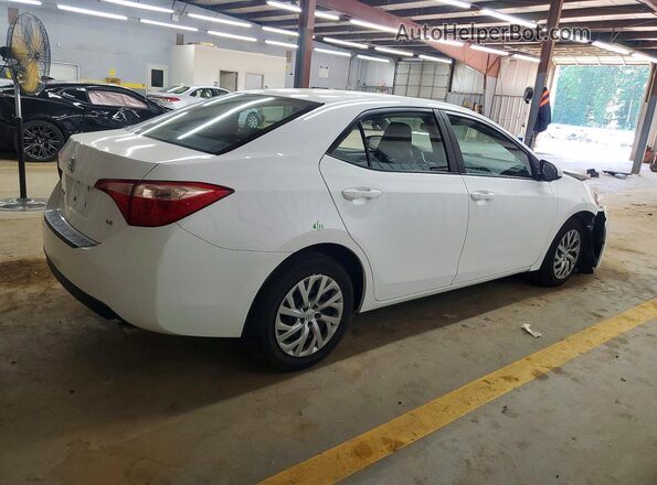 2T1BURHE1JC090672 2018 TOYOTA COROLLA White Tył prawy