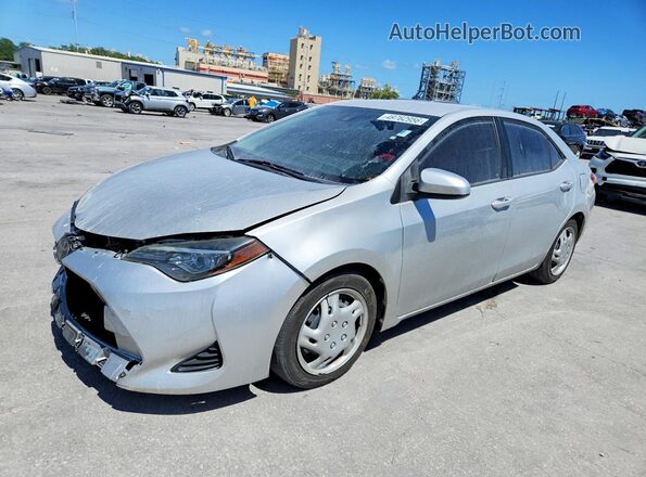 2T1BURHE1JC976653 2018 TOYOTA COROLLA Silver Առջևի ձախ երեք քառորդ տեսարան