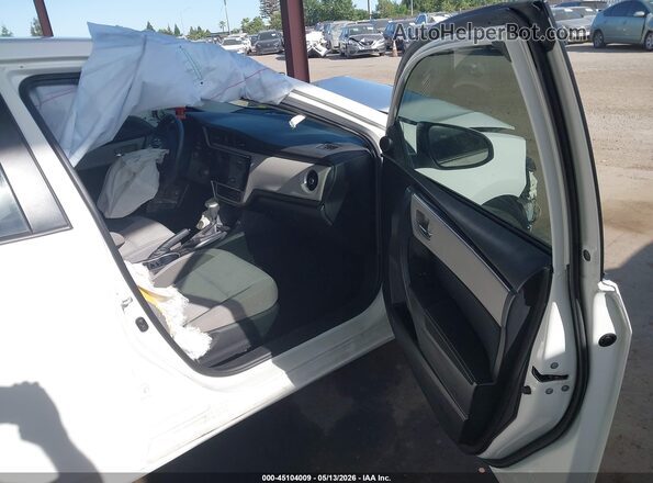 2T1BURHE2HC808224 2017 TOYOTA LL White Widok wnętrza z przodu
