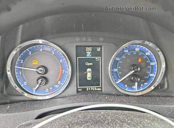 2T1BURHE2JC058734 2018 TOYOTA COROLLA White Սարքավորումների վահանակի տեսք