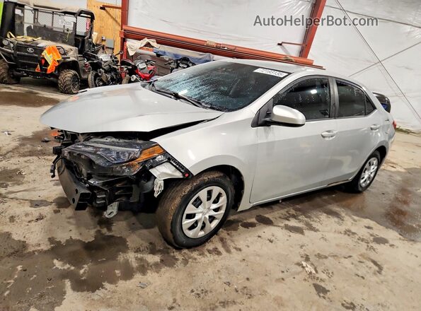 2T1BURHE2JC116759 2018 TOYOTA COROLLA Серебряный Передняя левая четверть