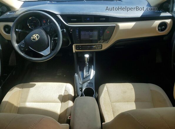 2T1BURHE2JC988181 2018 TOYOTA COROLLA Белый Вид панели приборов