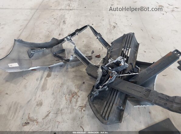2T1BURHE3HC811438 2017 TOYOTA LL Серебряный Вид щитка приборов
