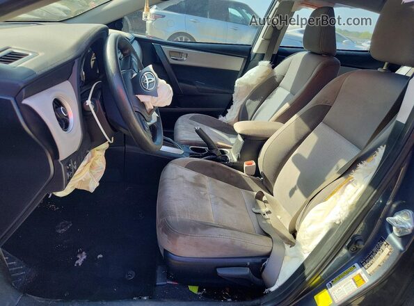 2T1BURHE3HC852832 2017 TOYOTA COROLLA Синий Вид салона спереди