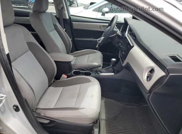 2T1BURHE3HC922409 2017 TOYOTA COROLLA Silver წინა სალონის ხედი
