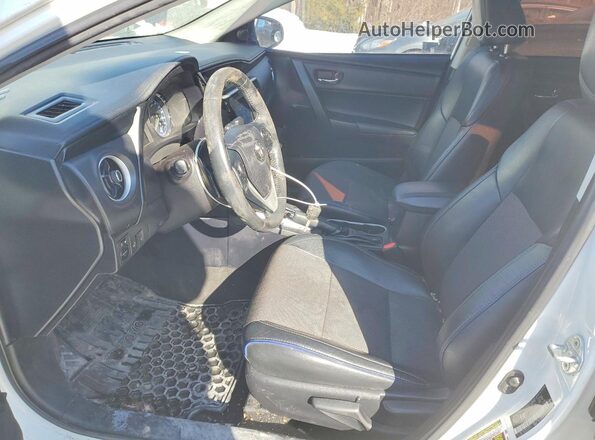2T1BURHE3HC939503 2017 TOYOTA LL White Widok wnętrza z przodu