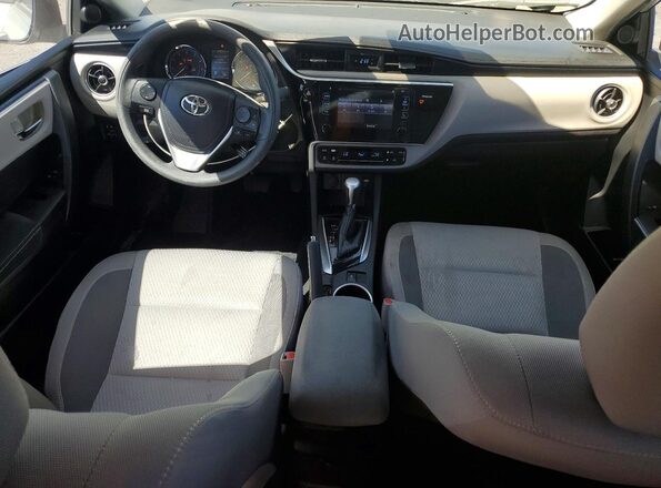 2T1BURHE4HC843430 2017 TOYOTA COROLLA Silver Vista del salpicadero