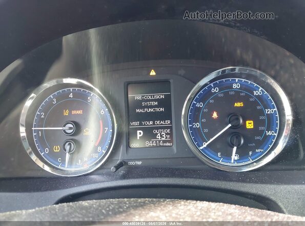 2T1BURHE4JC050425 2018 TOYOTA LL Silver Vista de los asientos traseros