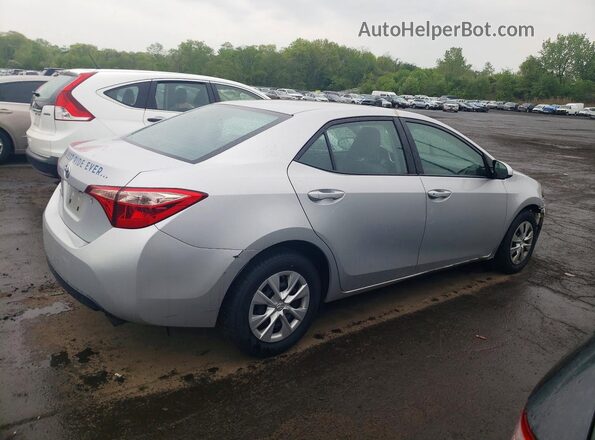 2T1BURHE5HC762064 2017 TOYOTA COROLLA Серебряный Задняя правая четверть