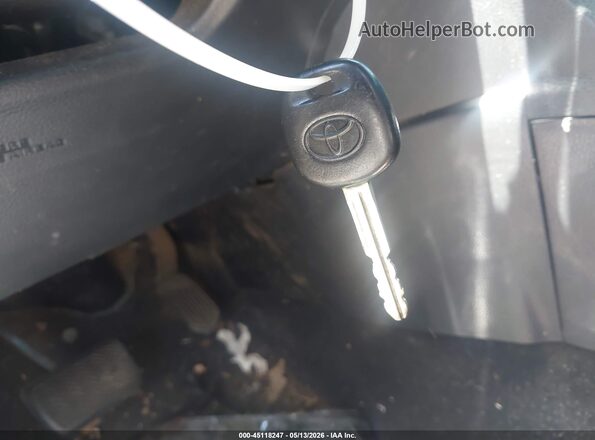2T1BURHE5HC873813 2017 TOYOTA LL Черный Вид панели приборов