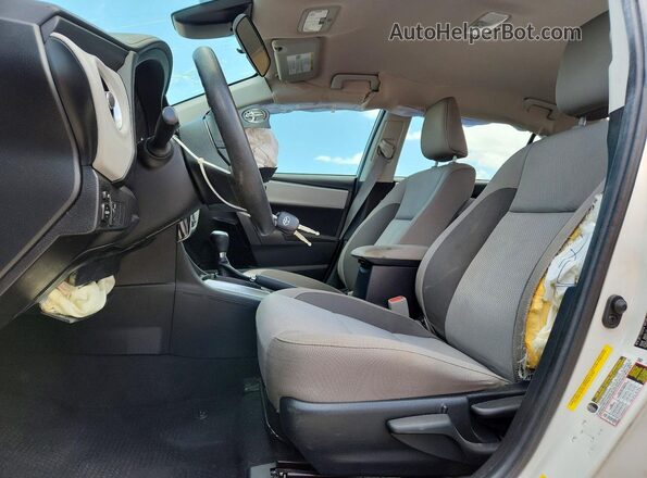 2T1BURHE6KC229342 2019 TOYOTA COROLLA Белый Вид салона спереди