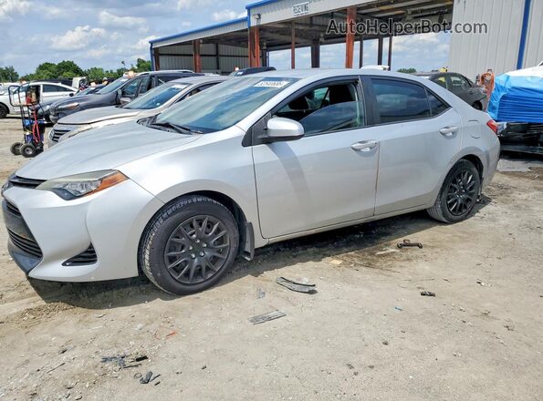 2T1BURHE7HC807943 2017 TOYOTA COROLLA Silver წინა მარცხენა ხედი სამი მეოთხედიდან