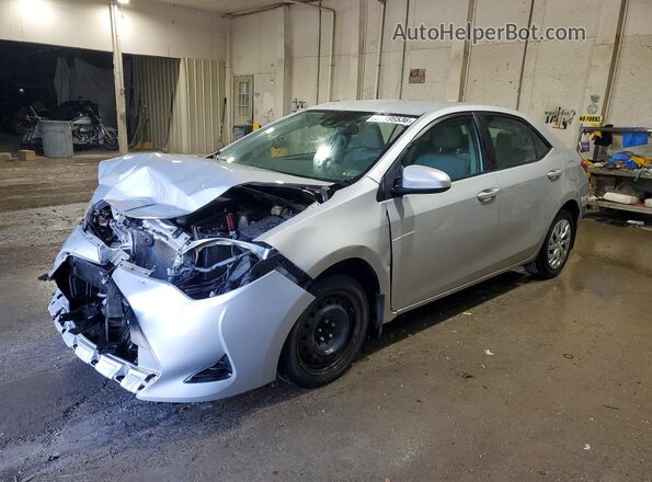 2T1BURHE7HC815119 2017 TOYOTA COROLLA Silver წინა მარცხენა ხედი სამი მეოთხედიდან