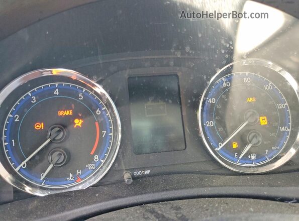 2T1BURHE7JC997524 2018 TOYOTA COROLLA Silver Սարքավորումների վահանակի տեսք