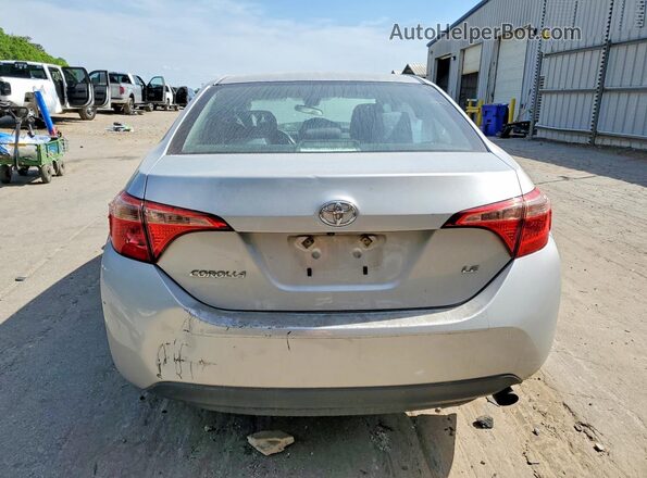 2T1BURHE7JC997524 2018 TOYOTA COROLLA Silver Հետևի տեսք
