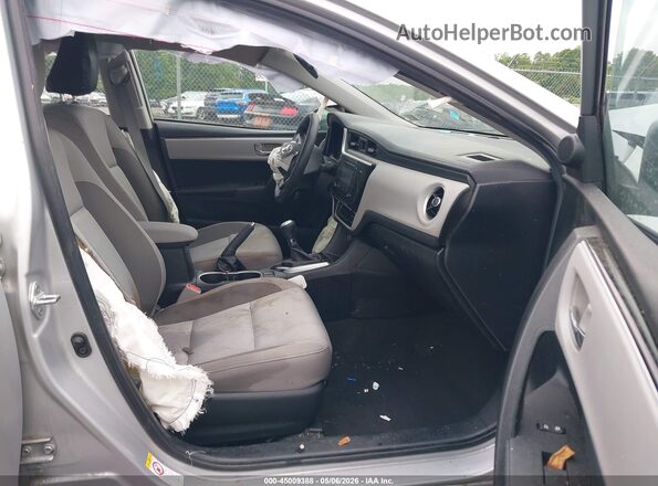 2T1BURHE8HC879525 2017 TOYOTA LL Silver Vista interior delantera