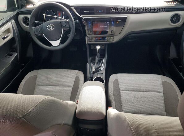 2T1BURHE8HC928335 2017 TOYOTA COROLLA Silver Вид панелі приладів