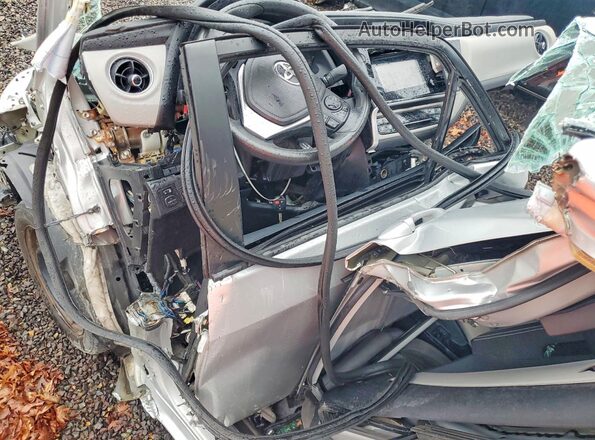 2T1BURHE8JC085694 2018 TOYOTA COROLLA Серебряный Вид панели приборов