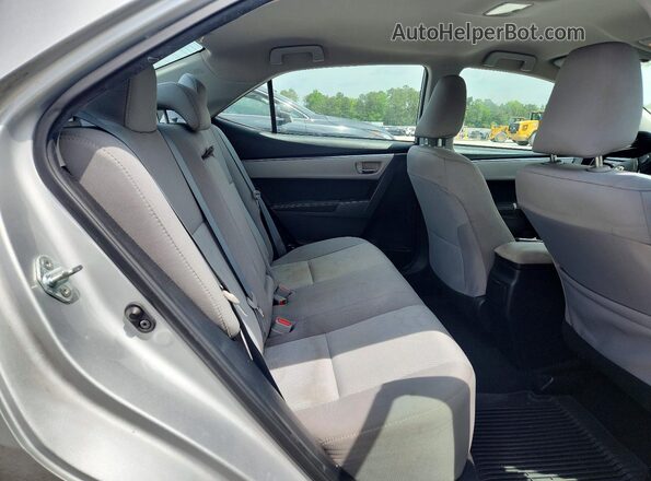 2T1BURHEXGC704496 2016 TOYOTA COROLLA Silver Widok tylnych siedzeń