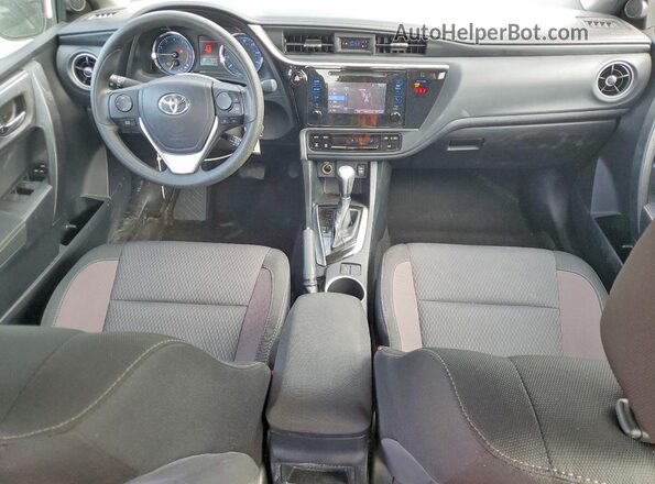 2T1BURHEXJC090301 2018 TOYOTA COROLLA Угольный Вид панели приборов