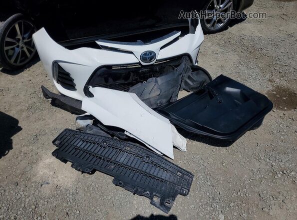 2T1BURHEXJC102611 2018 TOYOTA COROLLA White Շարժիչի բաժամունքի տեսք