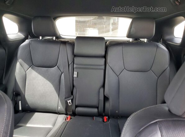 2T2BAMBA0PC001048 2023 LEXUS RX Silver Vista de los asientos traseros