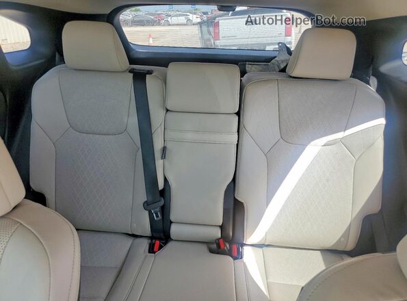 2T2BAMBA0RC023523 2024 LEXUS RX White Vista de los asientos traseros