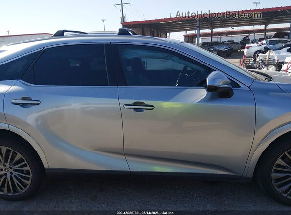 2T2BAMCA1PC006693 2023 LEXUS RX 350 Silver Вид задньої частини салону
