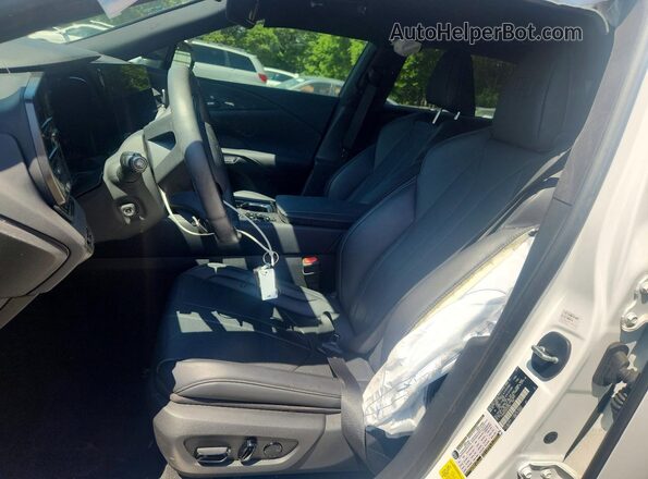2T2BAMCA5RC046388 2024 LEXUS RX White Front interior view