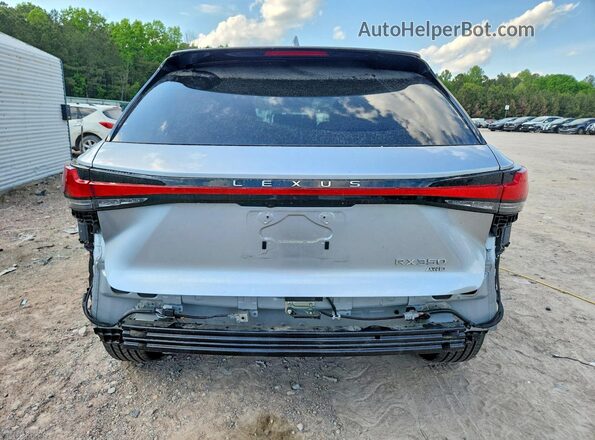 2T2BAMCA7RC065136 2024 LEXUS RX Silver Vista trasera
