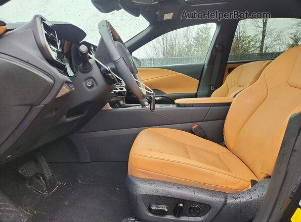 2T2BBMCA1SC070531 2025 LEXUS RX Черный Вид салона спереди